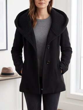 Le chateau super thick wool style coat.